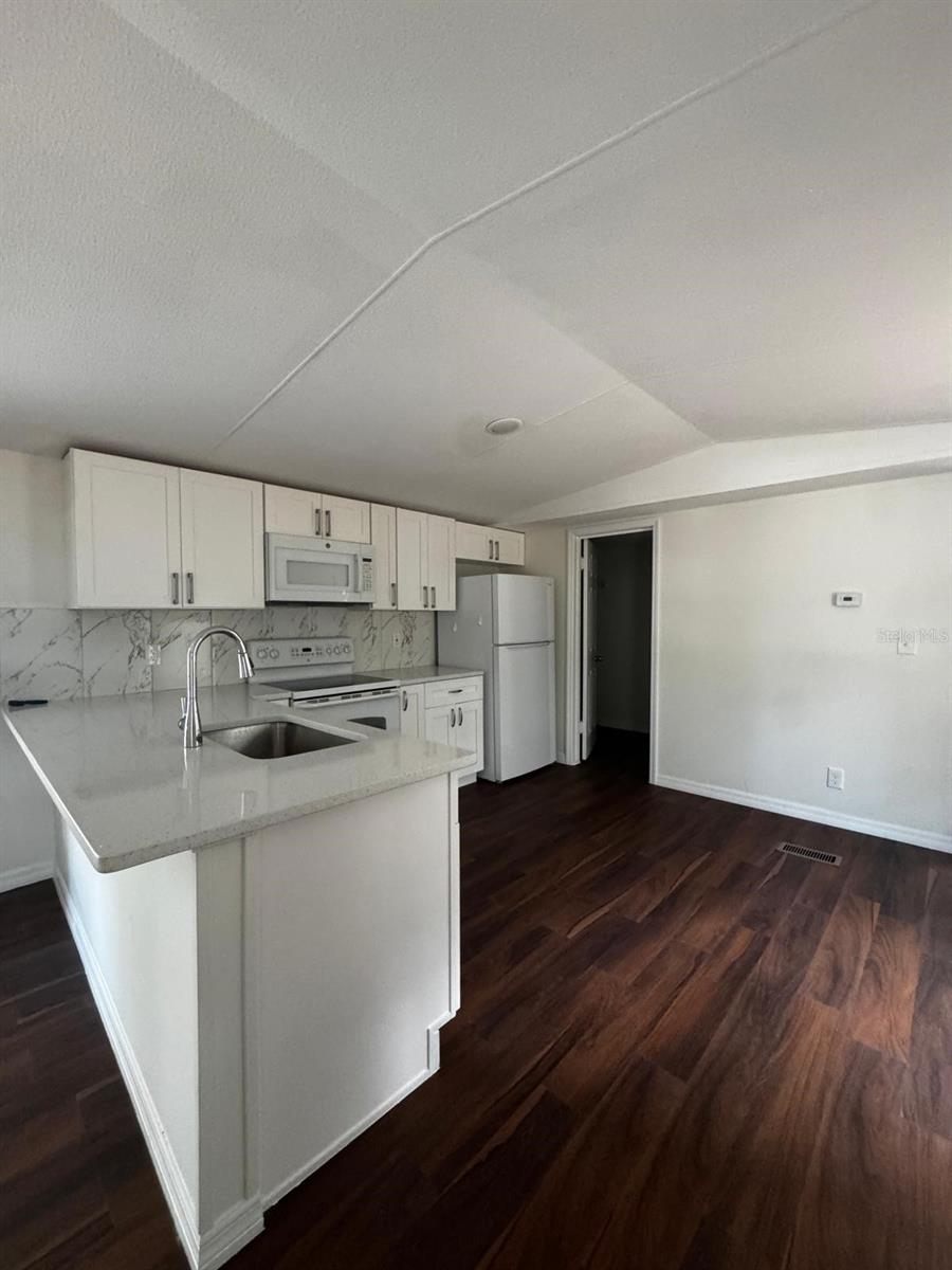 WAHNETA FARMS - Residential