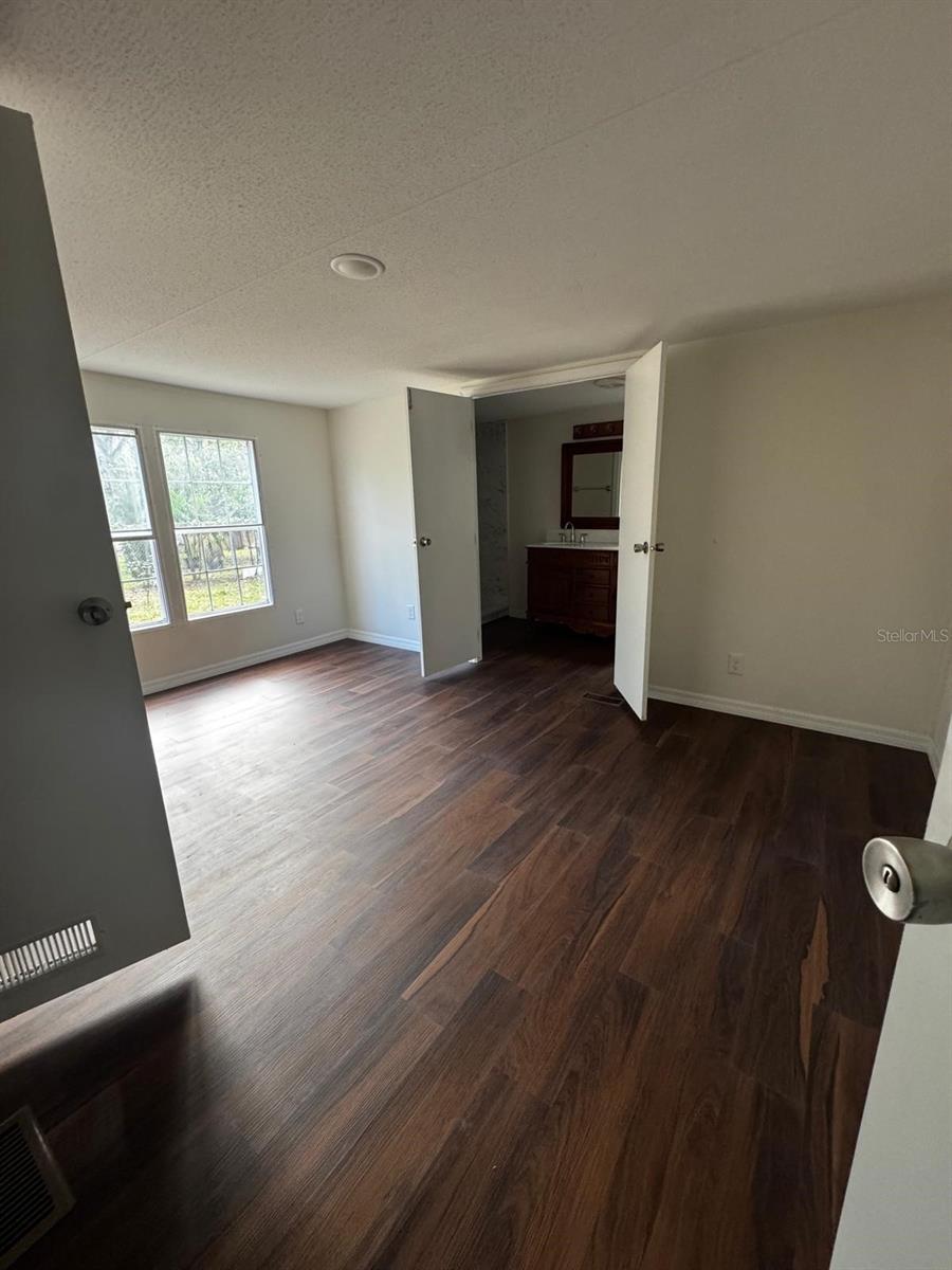 WAHNETA FARMS - Residential