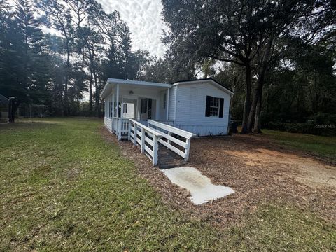 Photo of 120 3rd Wahneta Street W, Winter Haven, FL 33880 (MLS # P4937327)