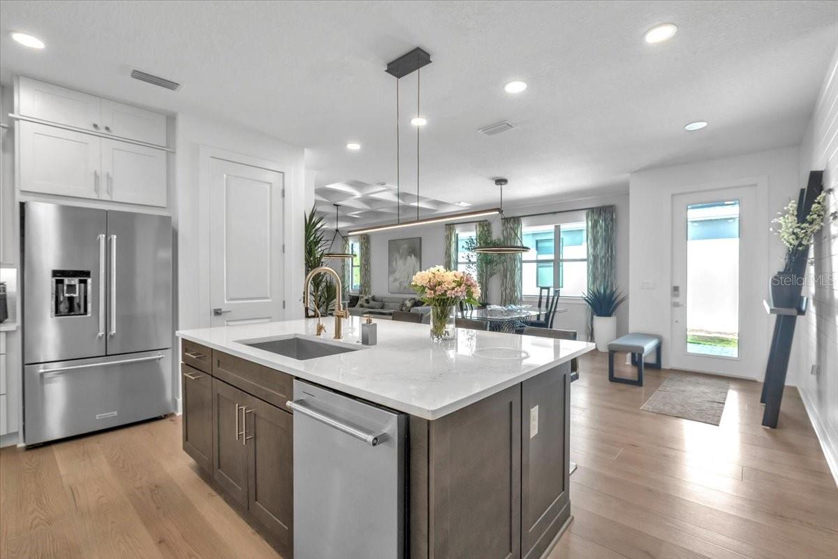 SOLSTICE PH 2 - Residential Lease