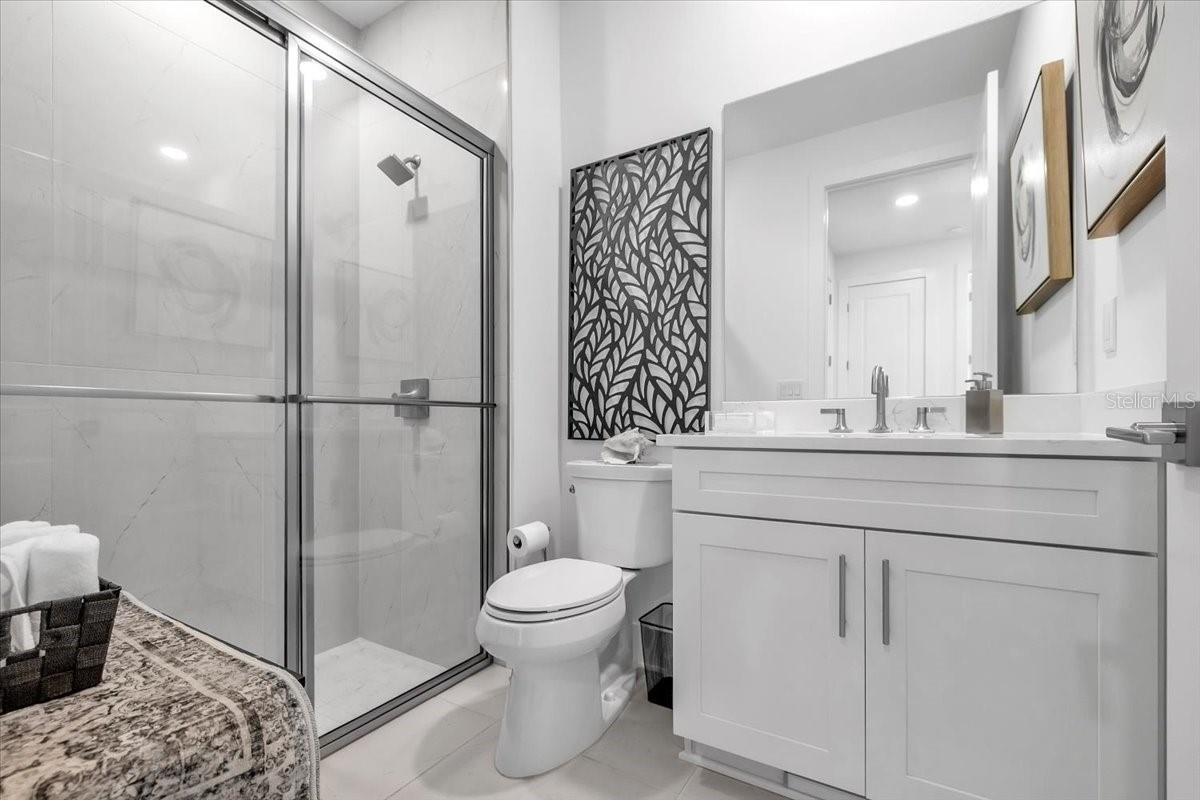 SOLSTICE PH 2 - Residential Lease