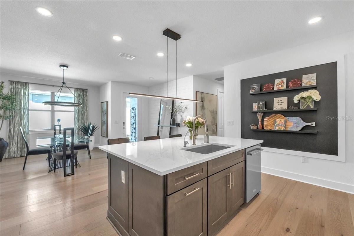 SOLSTICE PH 2 - Residential Lease