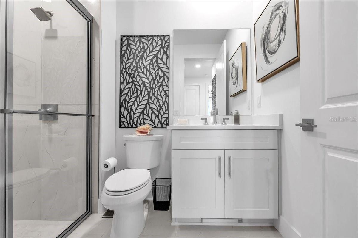 SOLSTICE PH 2 - Residential Lease