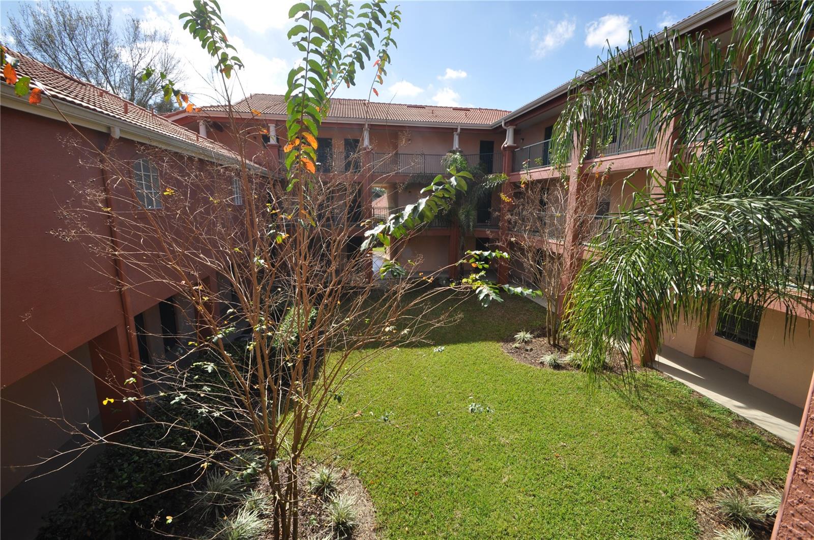 BERMUDA DUNES PRIVATE RESIDENCE - Residential Lease