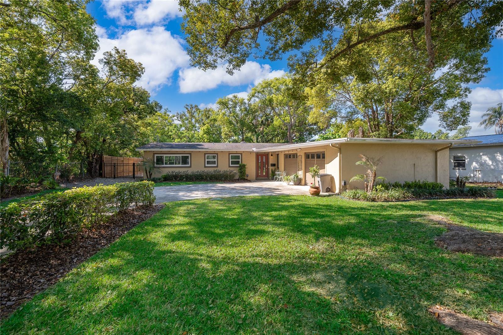 OAKLAND SHORES - Residential