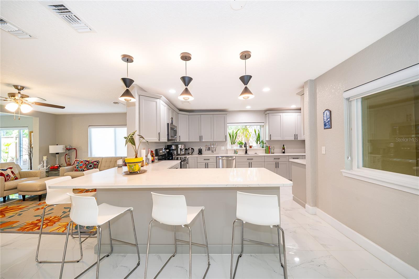 OAKLAND SHORES - Residential