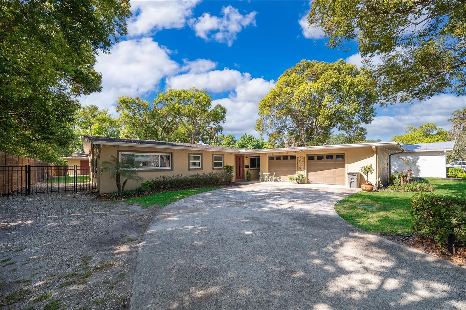 OAKLAND SHORES - Residential