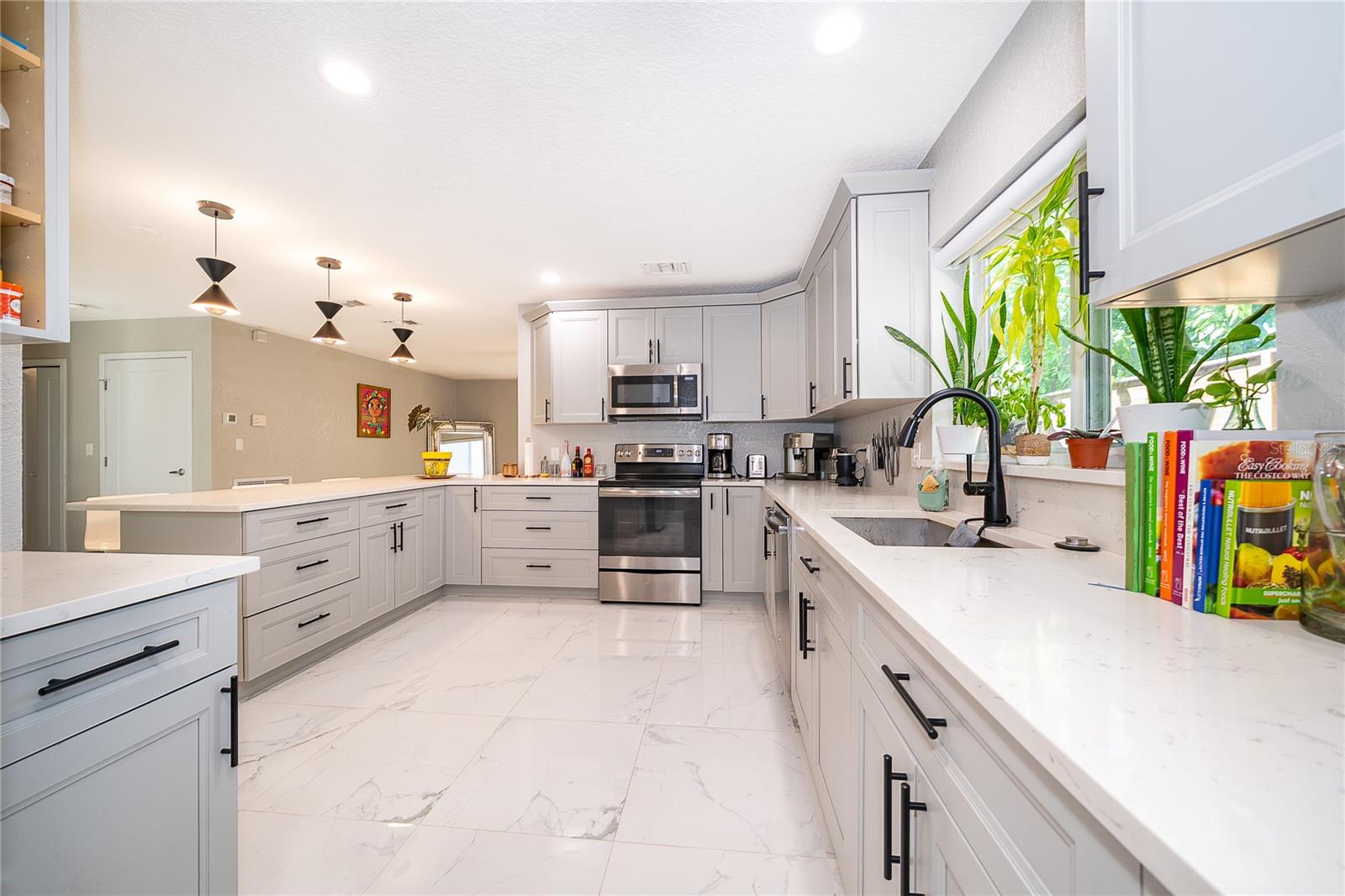 OAKLAND SHORES - Residential