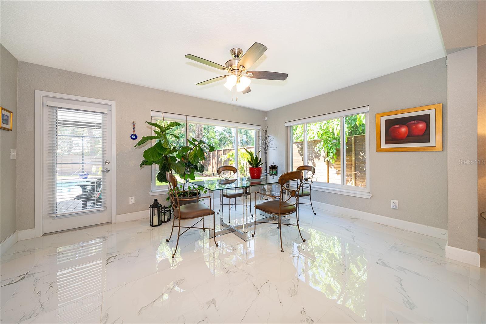 OAKLAND SHORES - Residential