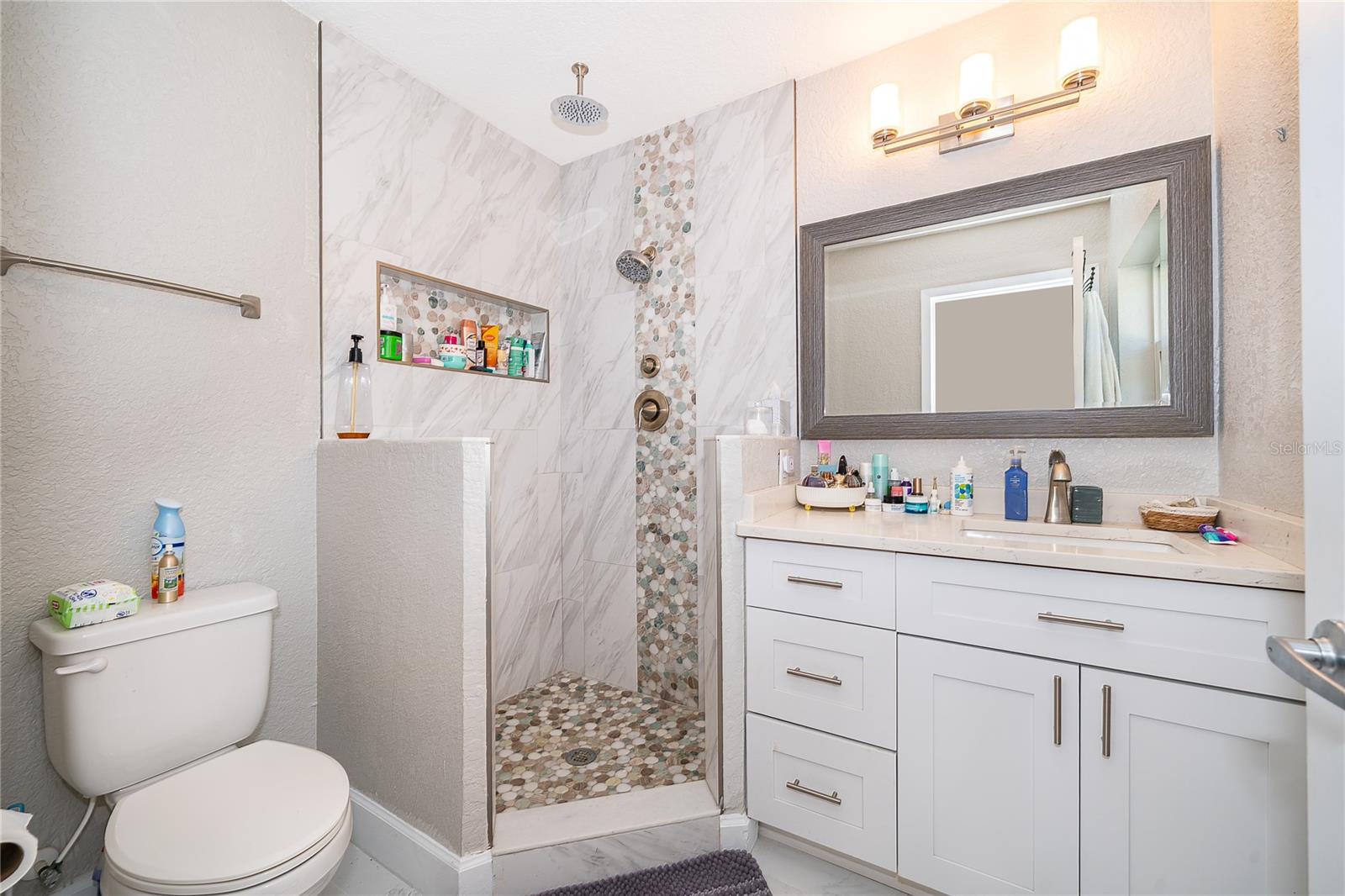 OAKLAND SHORES - Residential