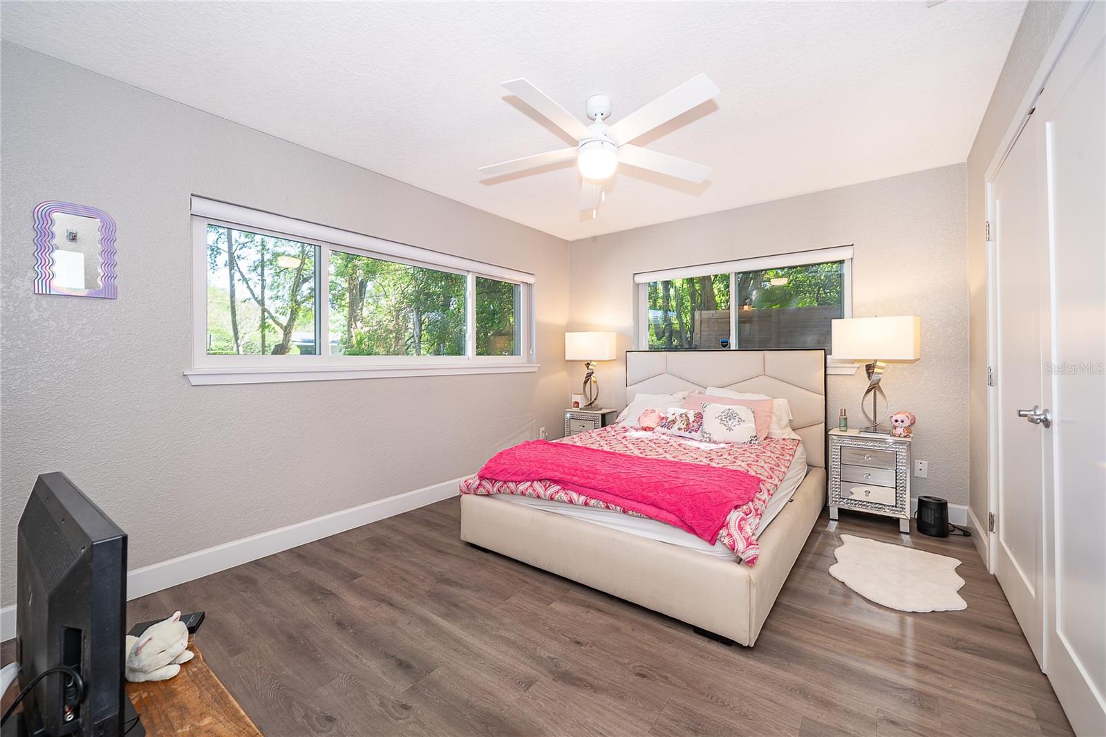 OAKLAND SHORES - Residential