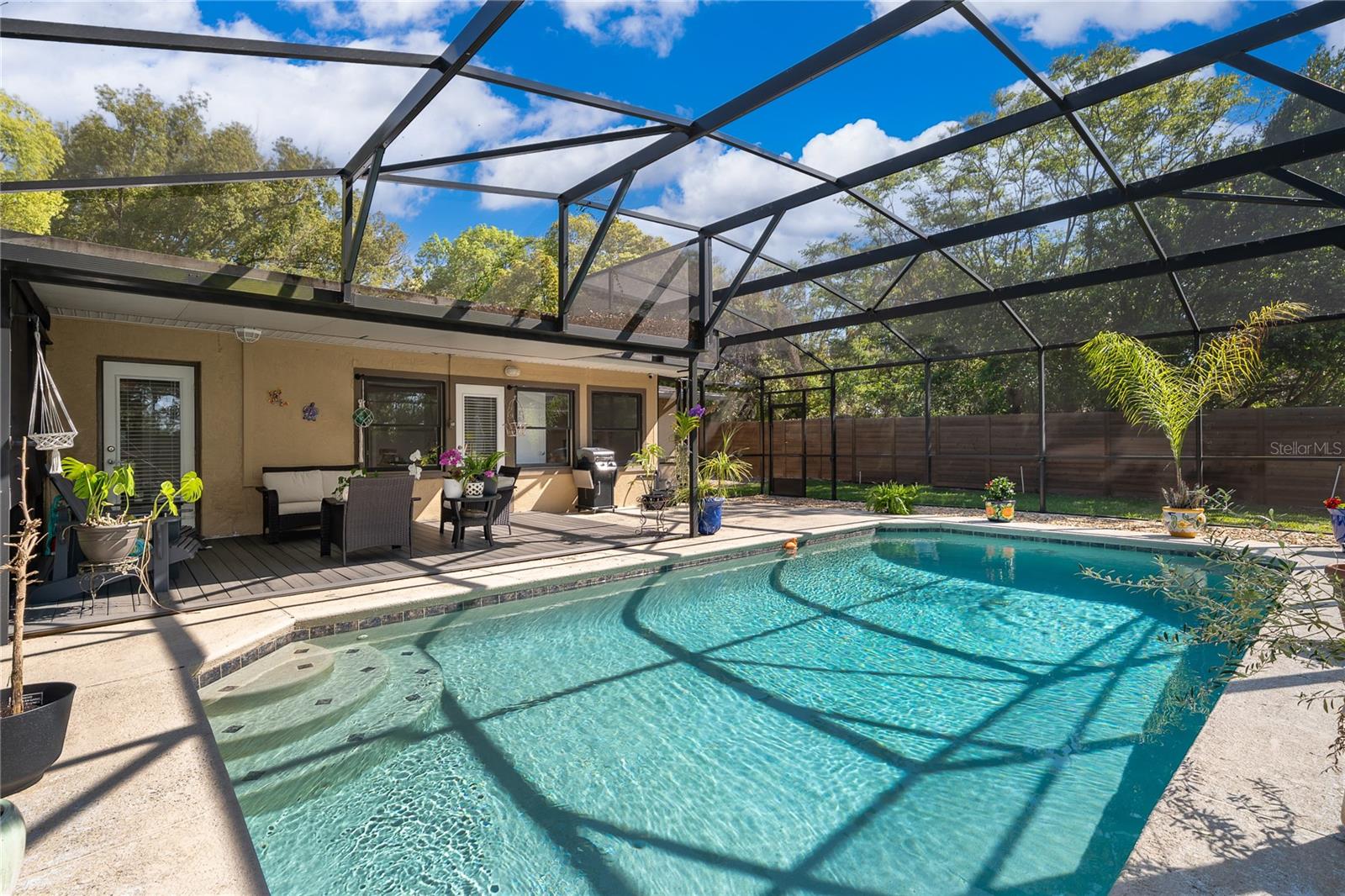 OAKLAND SHORES - Residential