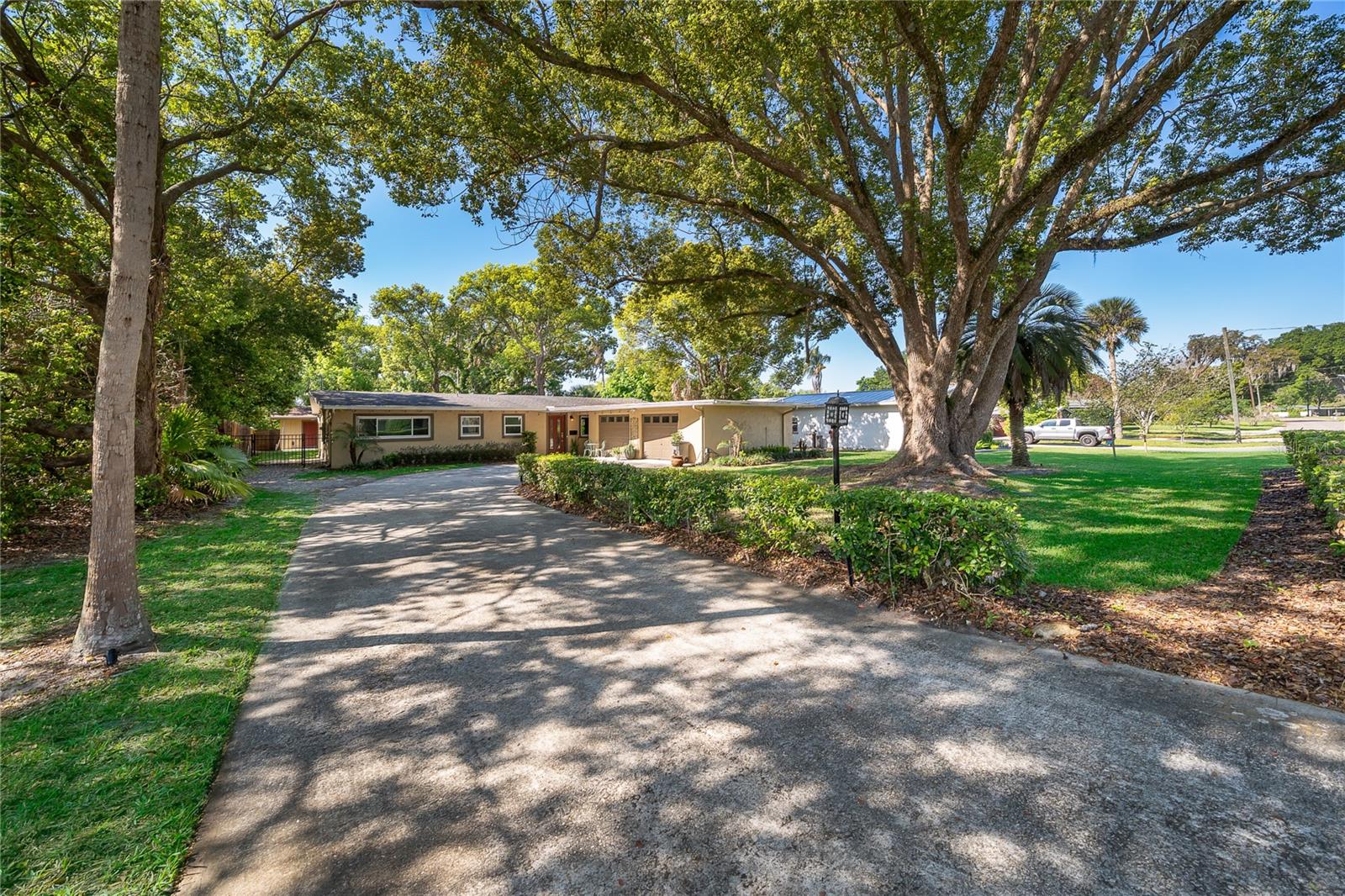 OAKLAND SHORES - Residential