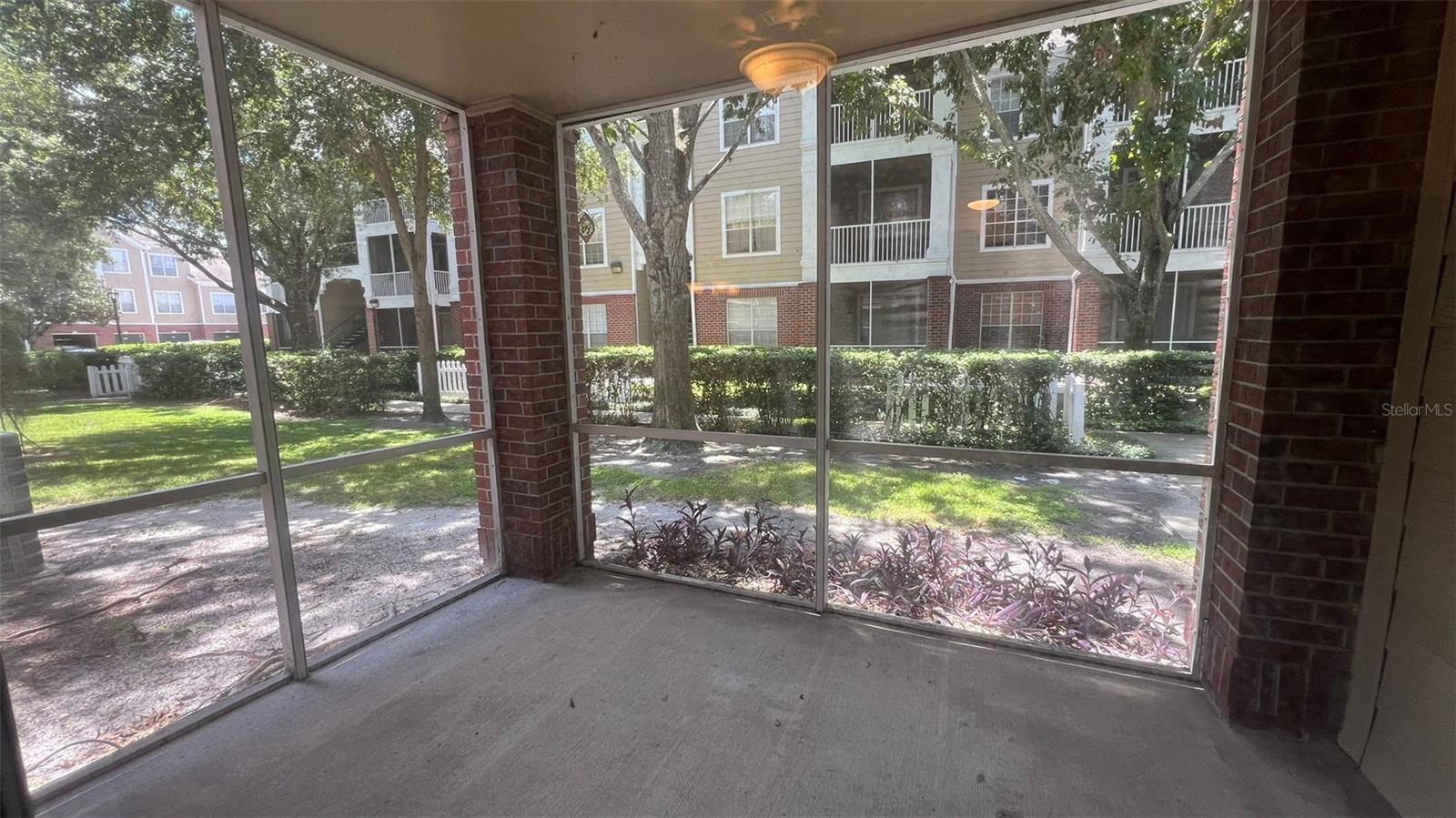 PLANTATION PARK PRIVATE RESIDENCE - Residential Lease