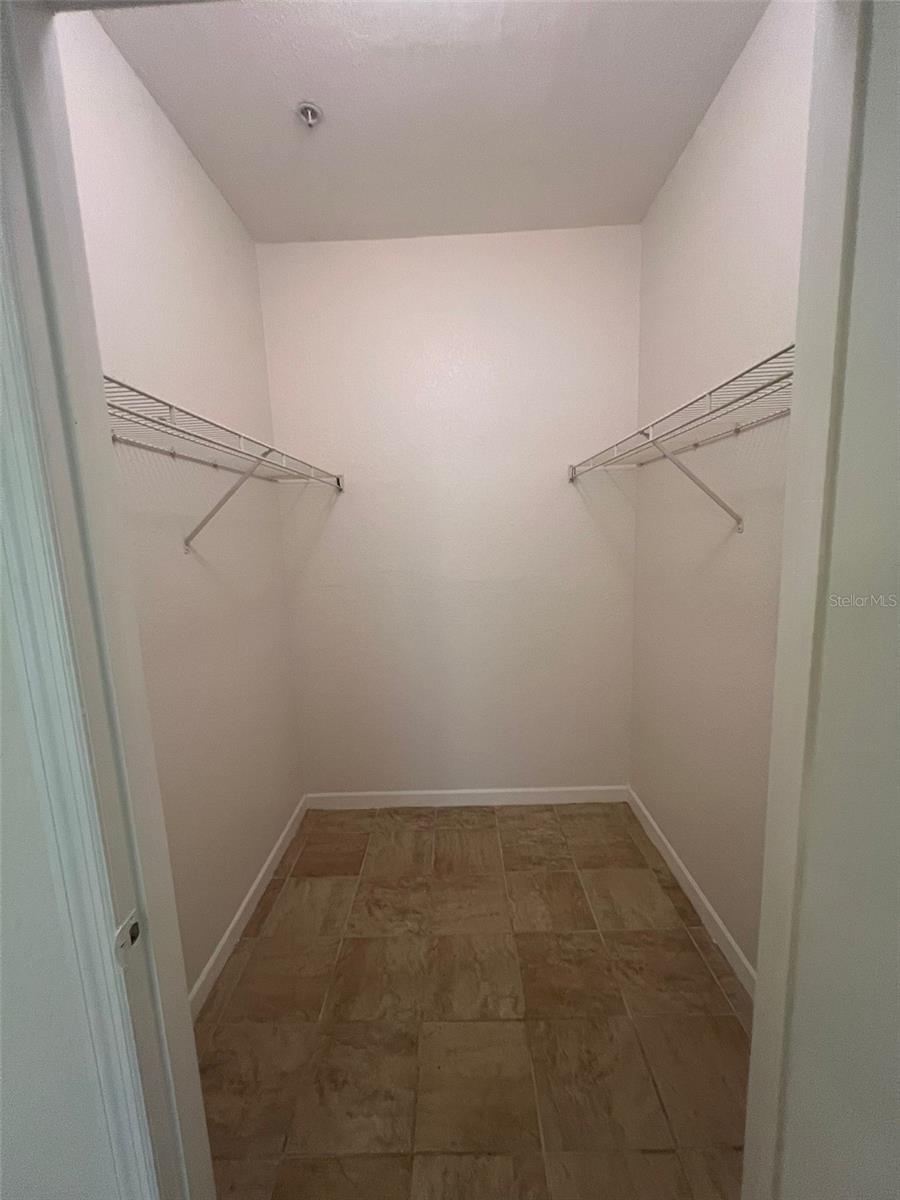 PLANTATION PARK PRIVATE RESIDENCE - Residential Lease