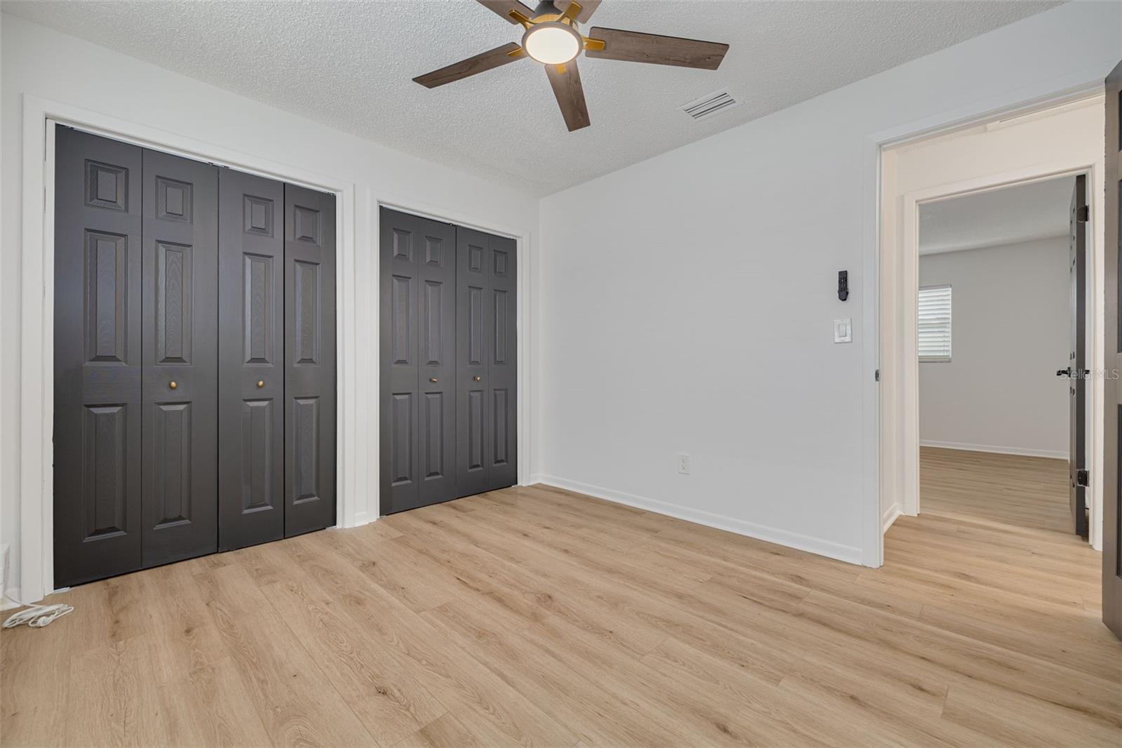 BAYBRIDGE HEIGHTS - Residential Income