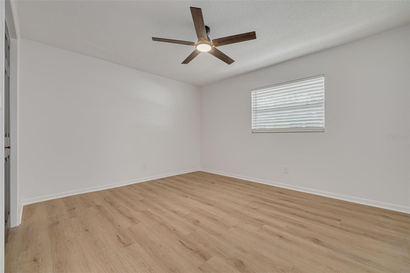 BAYBRIDGE HEIGHTS - Residential Income