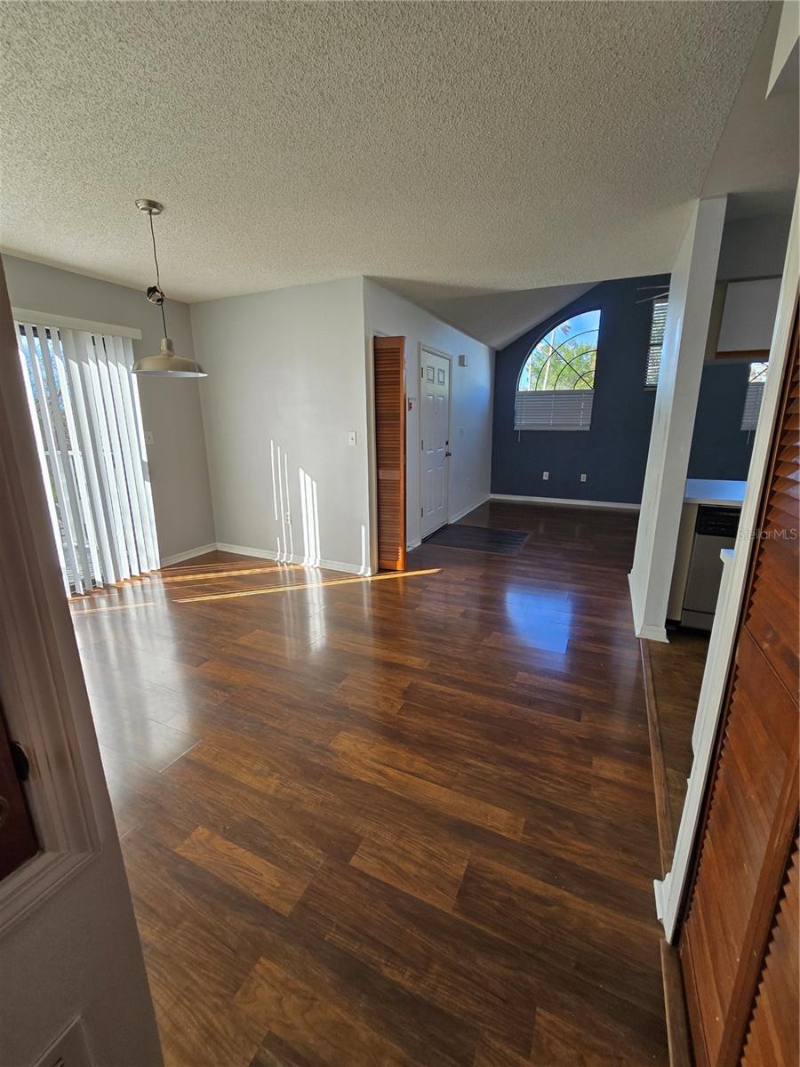 SHADOW BAY VILLAS - Residential