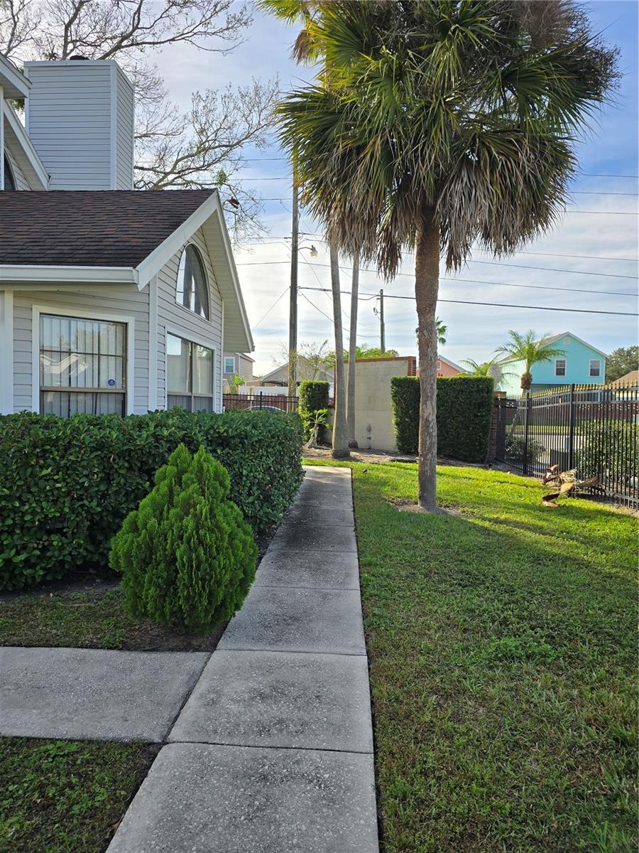 SHADOW BAY VILLAS - Residential