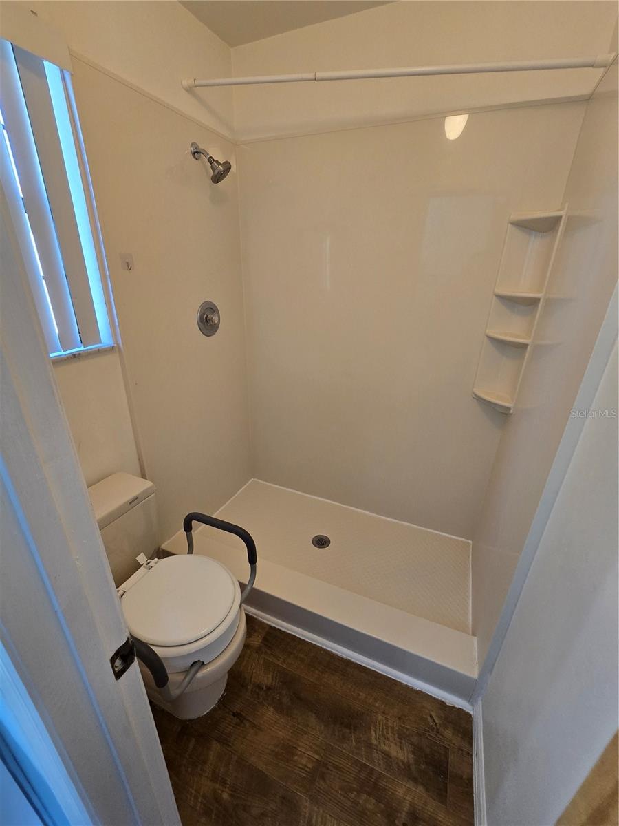 SHADOW BAY VILLAS - Residential