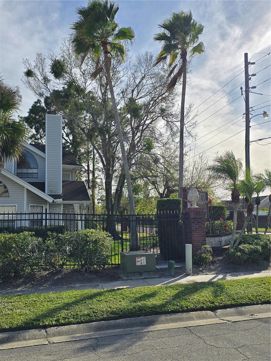 SHADOW BAY VILLAS - Residential