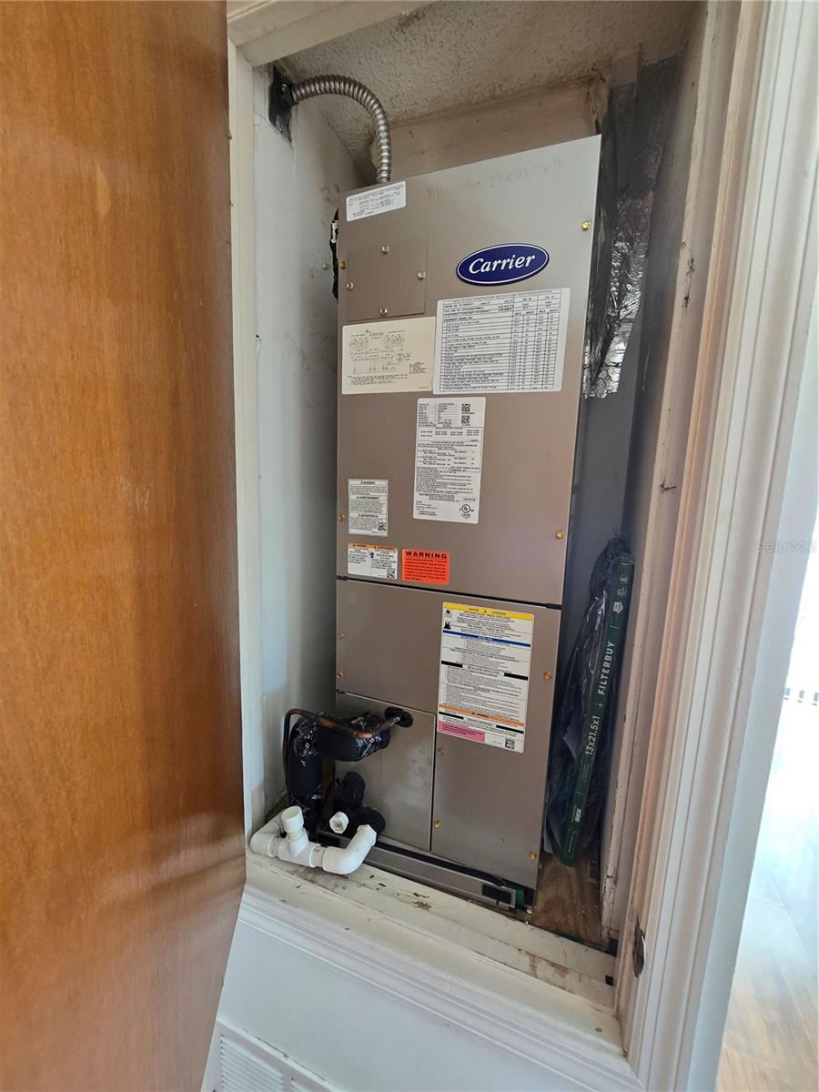 SHADOW BAY VILLAS - Residential