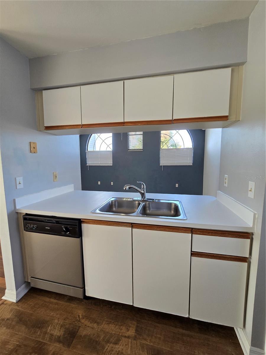 SHADOW BAY VILLAS - Residential