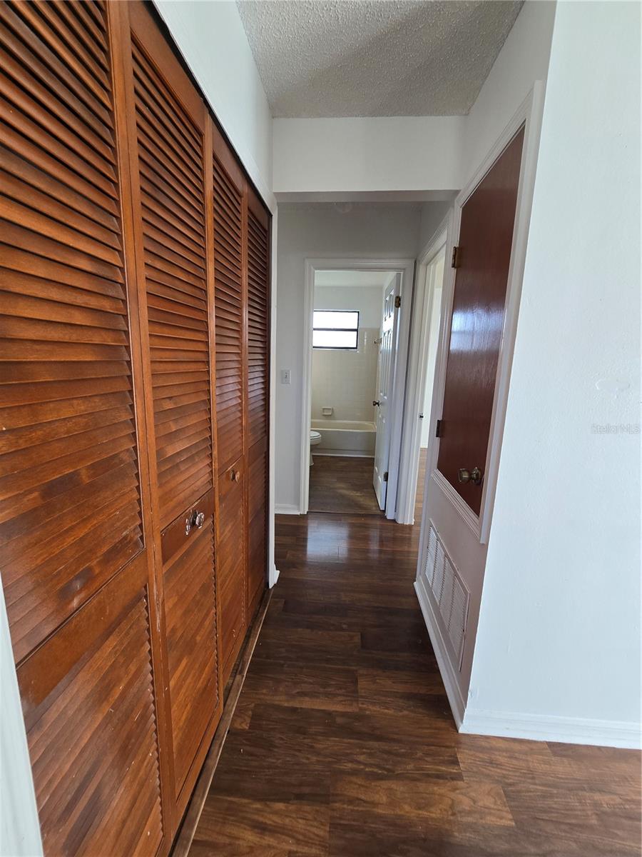 SHADOW BAY VILLAS - Residential