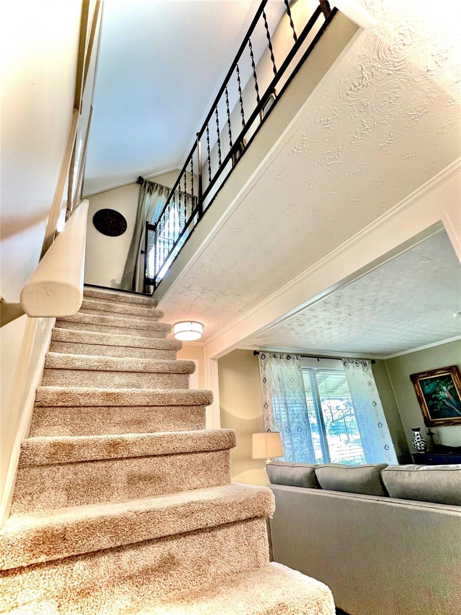 TOWN/BELLEVIEW - Residential