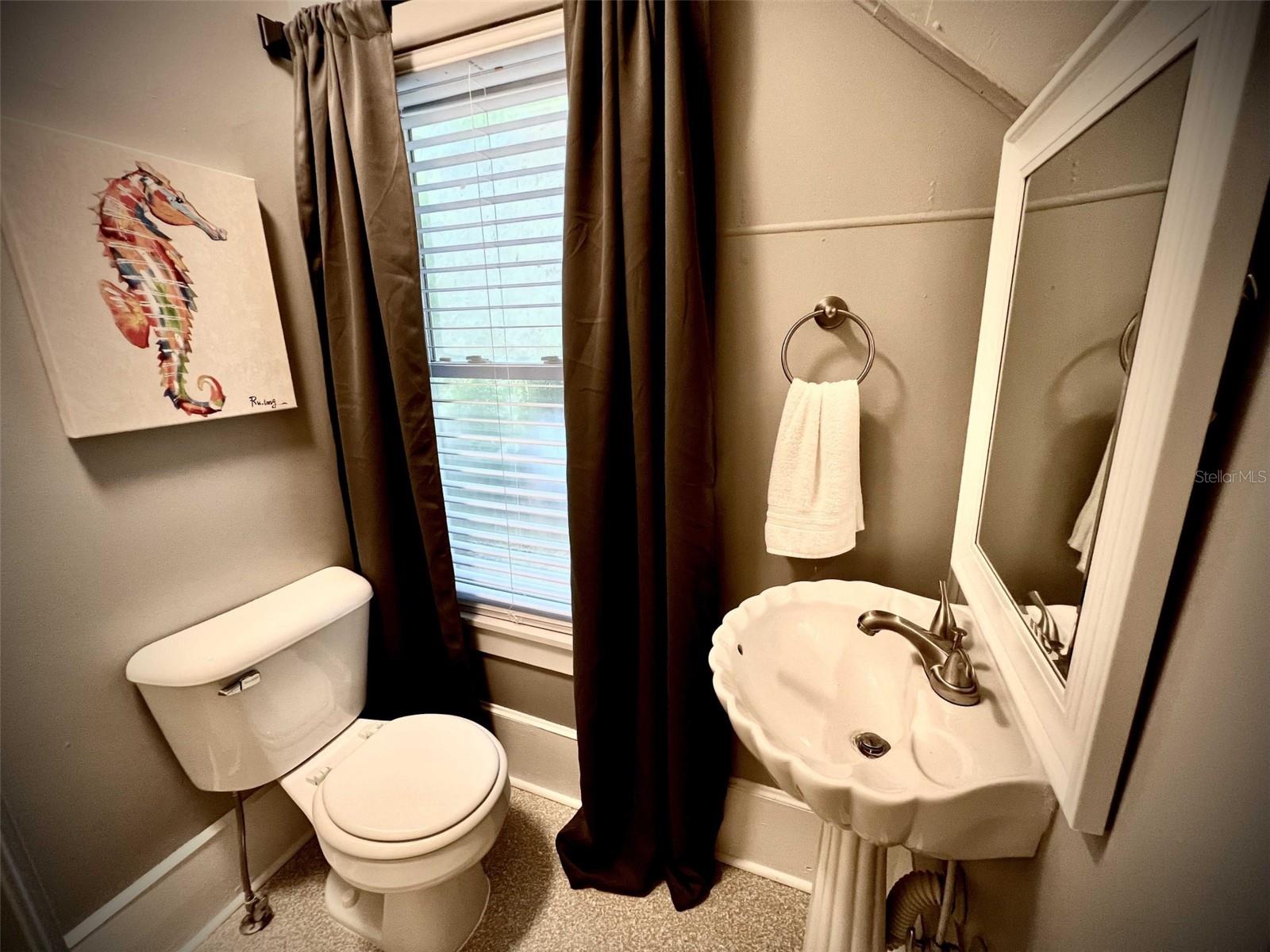 TOWN/BELLEVIEW - Residential