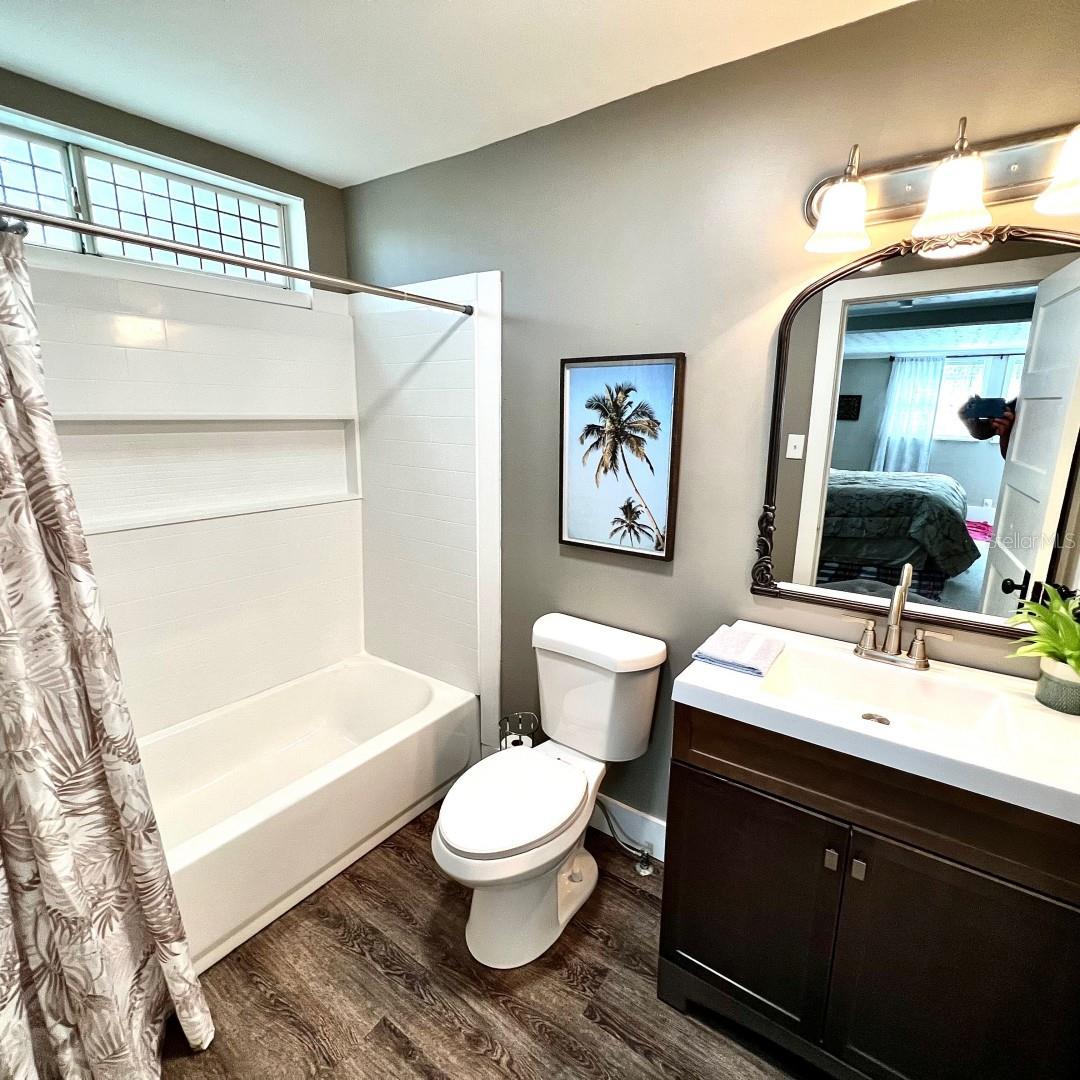 TOWN/BELLEVIEW - Residential