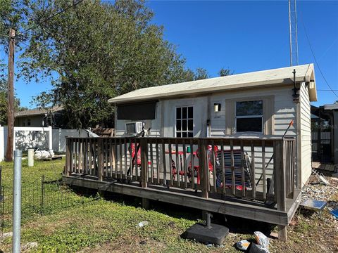 A home in PORT CHARLOTTE