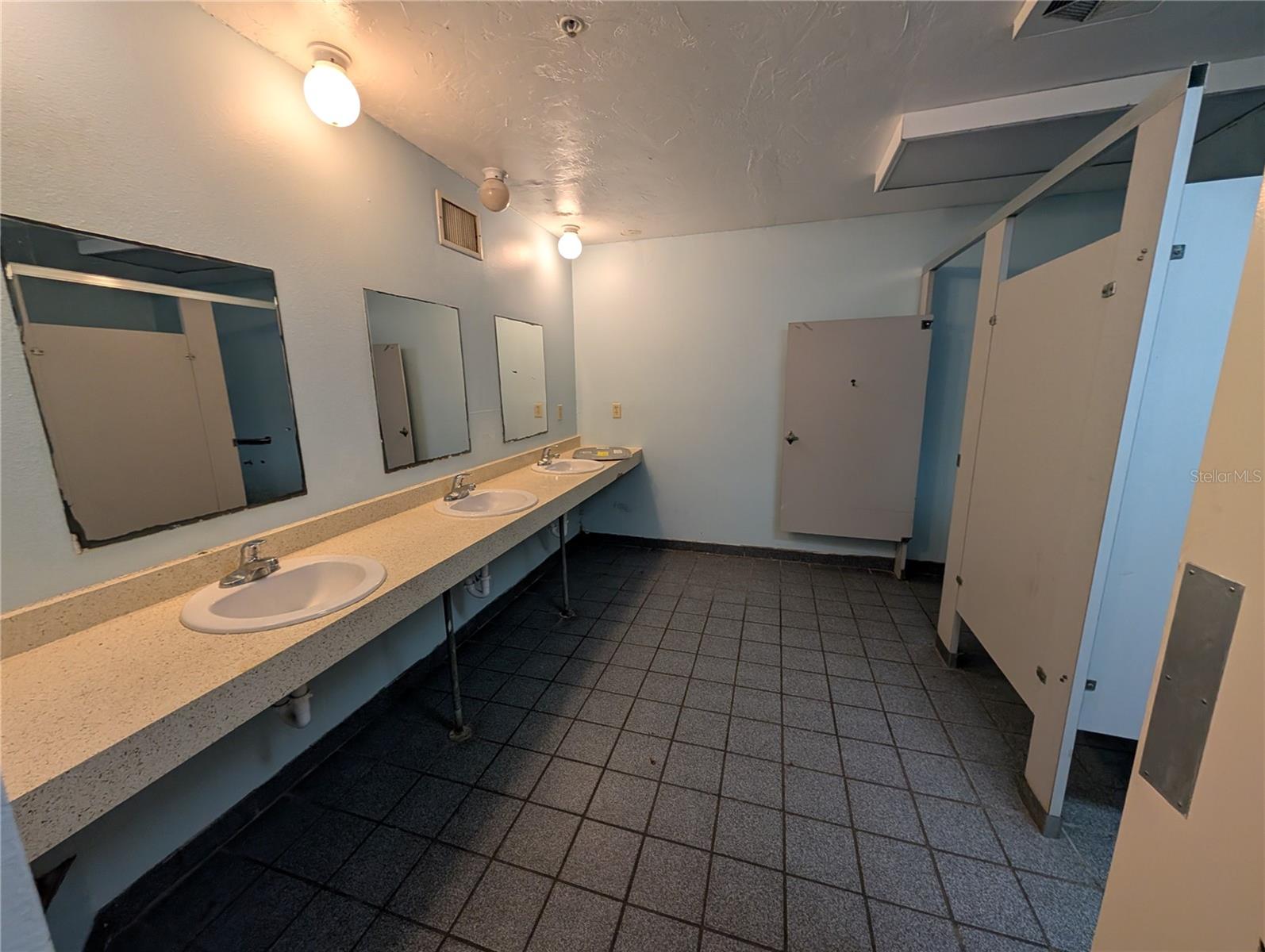 DRYMANS RESUB - Commercial Sale