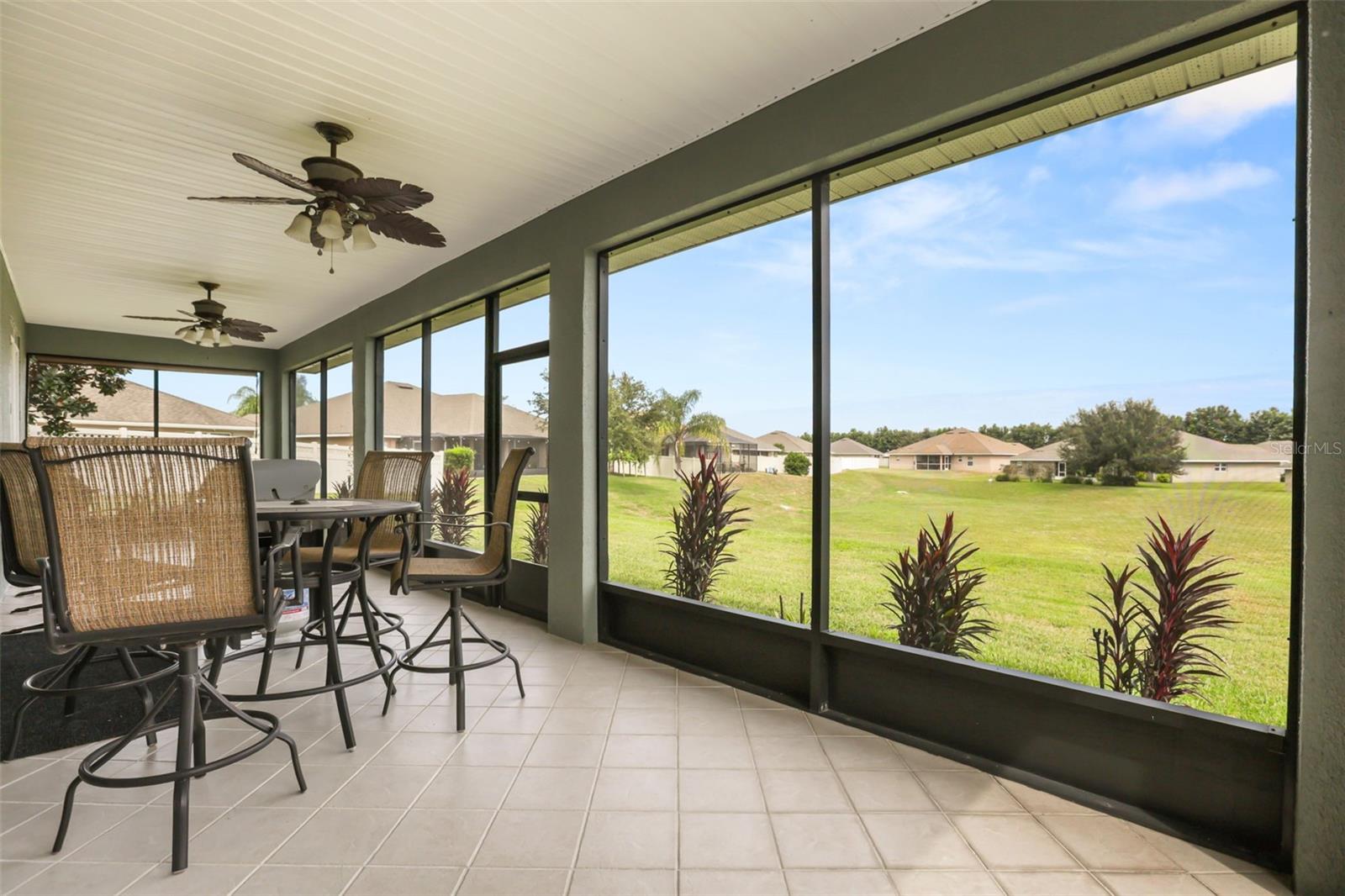 730 COUNTRY WALK COVE