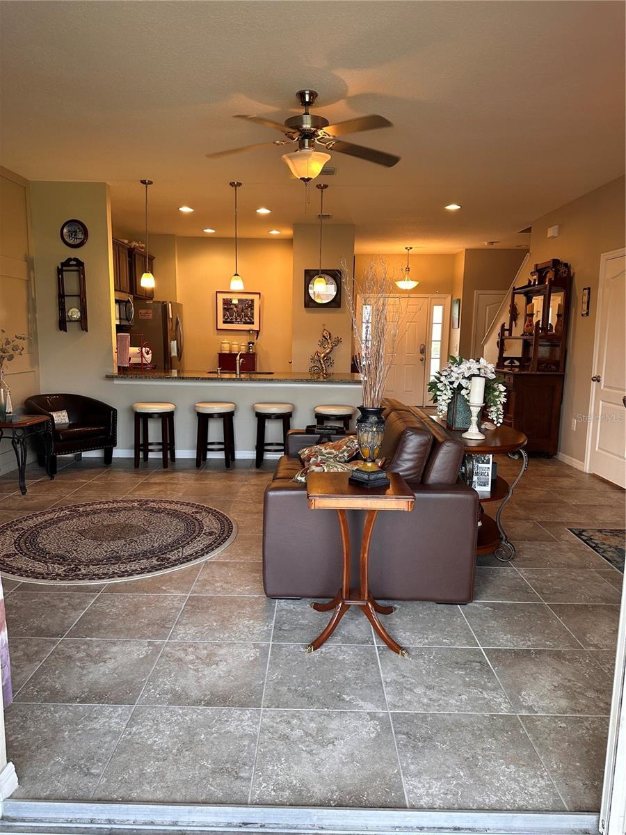 BAYTOWN SQUARE - Residential Lease