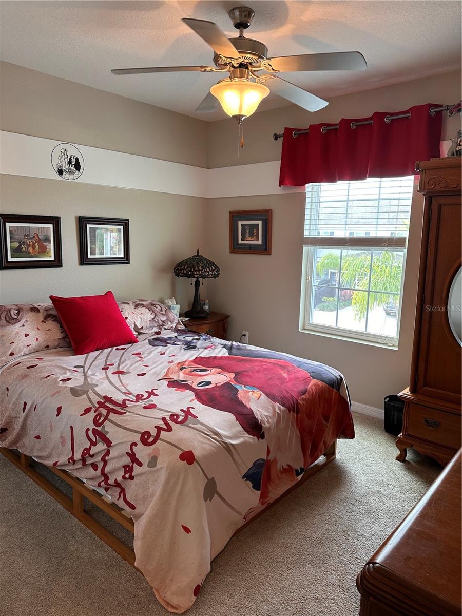 BAYTOWN SQUARE - Residential Lease