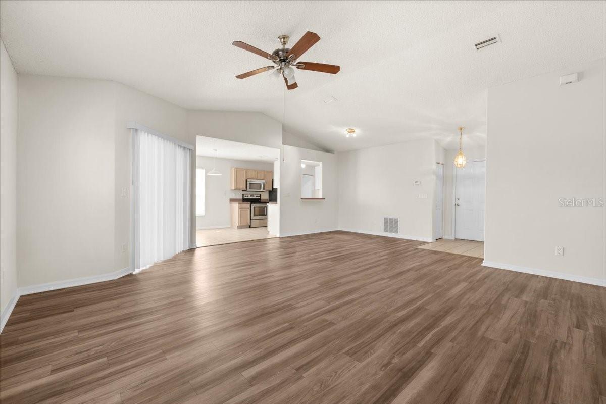 LEHIGH WOODS - Residential