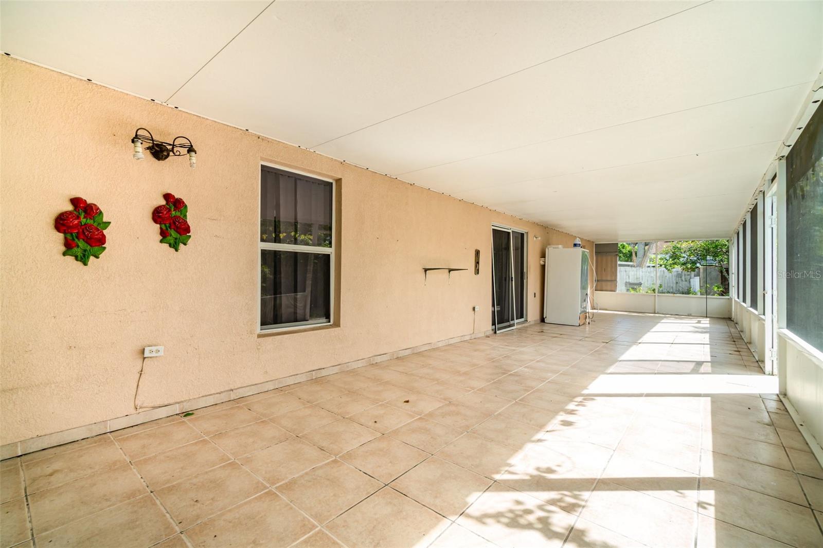 OAKS SUMMIT LAKE - Residential