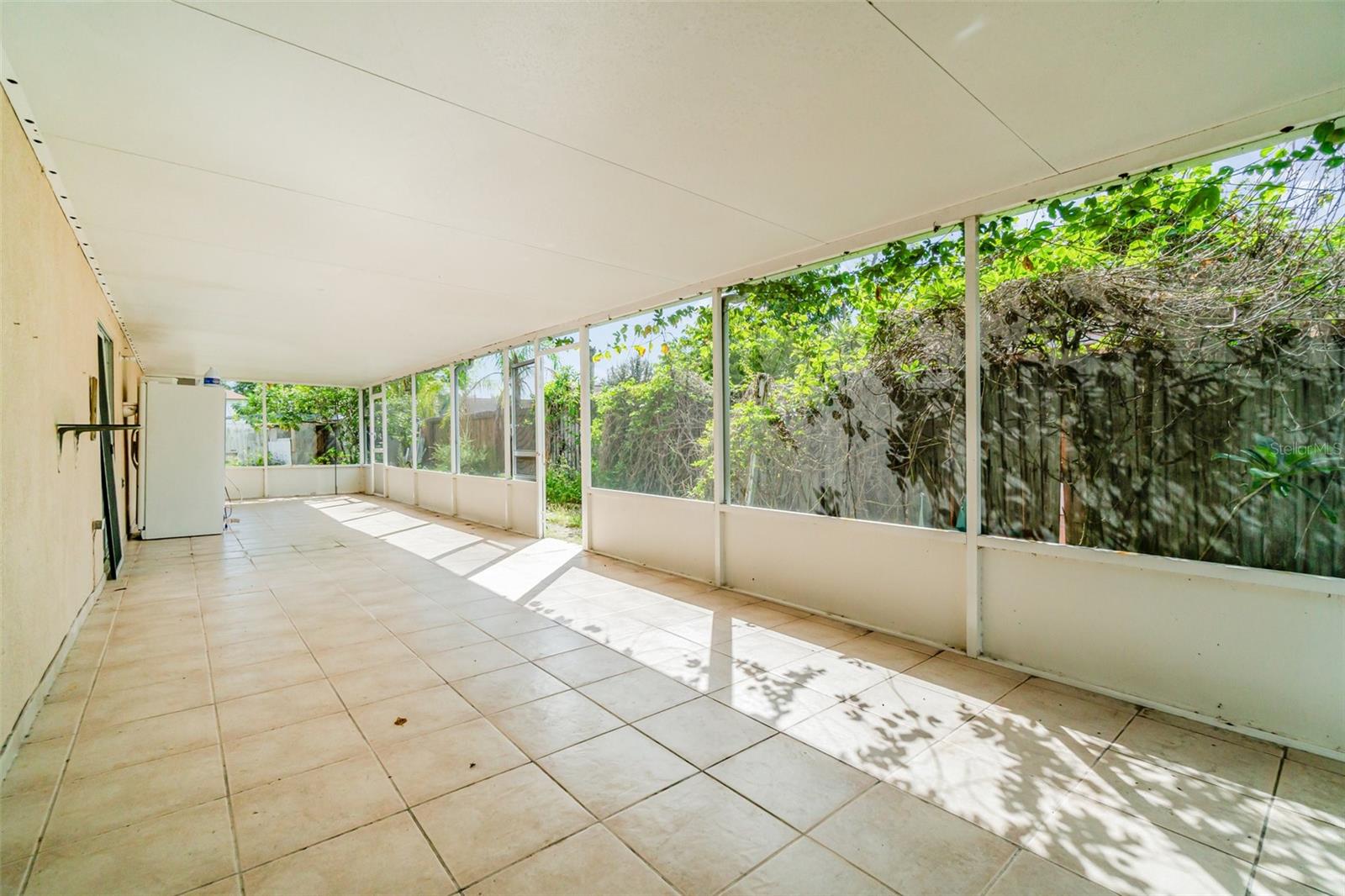 OAKS SUMMIT LAKE - Residential