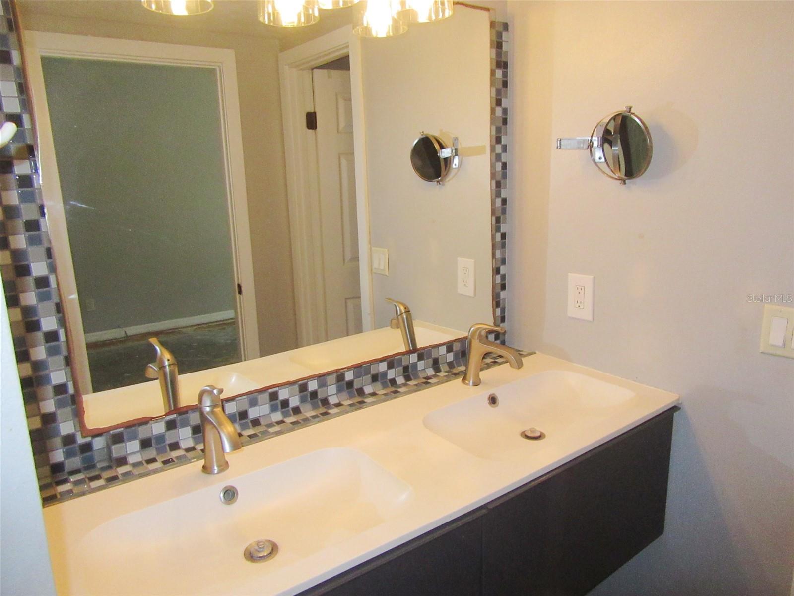 LAKE PADGETT SOUTH - Residential