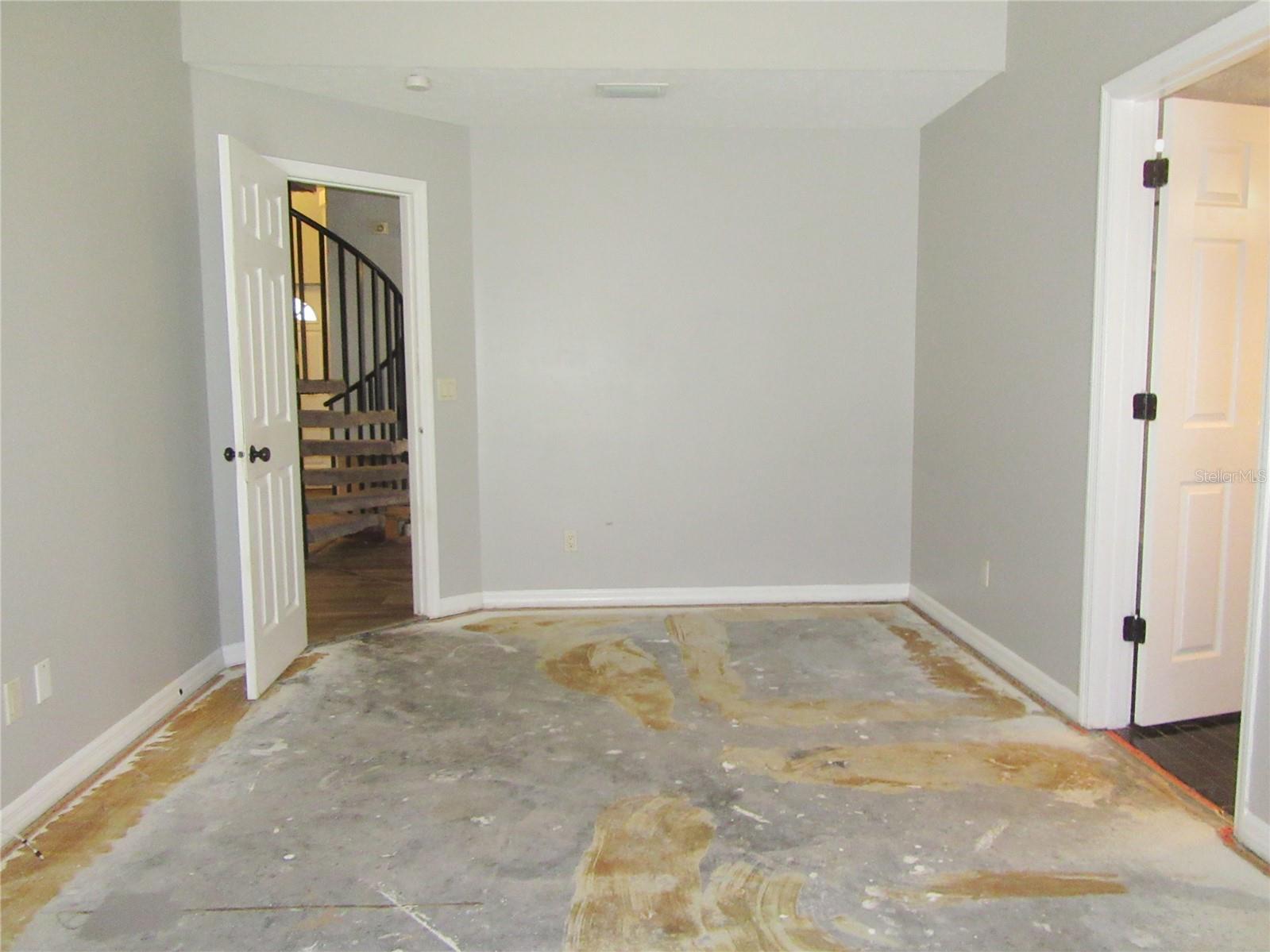 LAKE PADGETT SOUTH - Residential