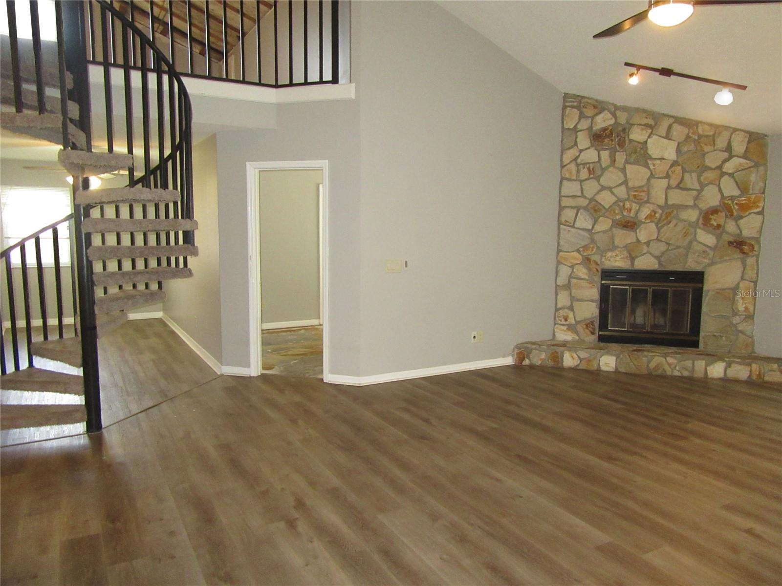 LAKE PADGETT SOUTH - Residential