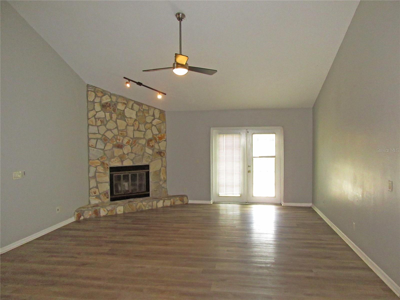 LAKE PADGETT SOUTH - Residential