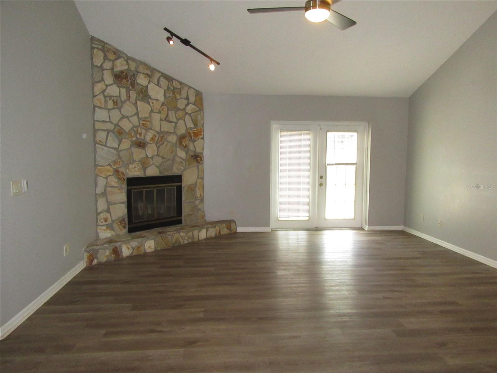 LAKE PADGETT SOUTH - Residential