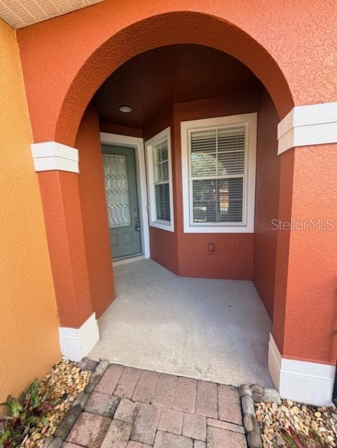 9528 SILVER BUTTONWOOD STREET