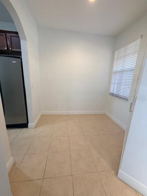 9528 SILVER BUTTONWOOD STREET