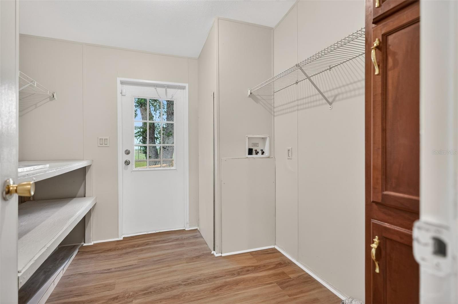 BELLEVIEW HILLS ESTATE - Residential