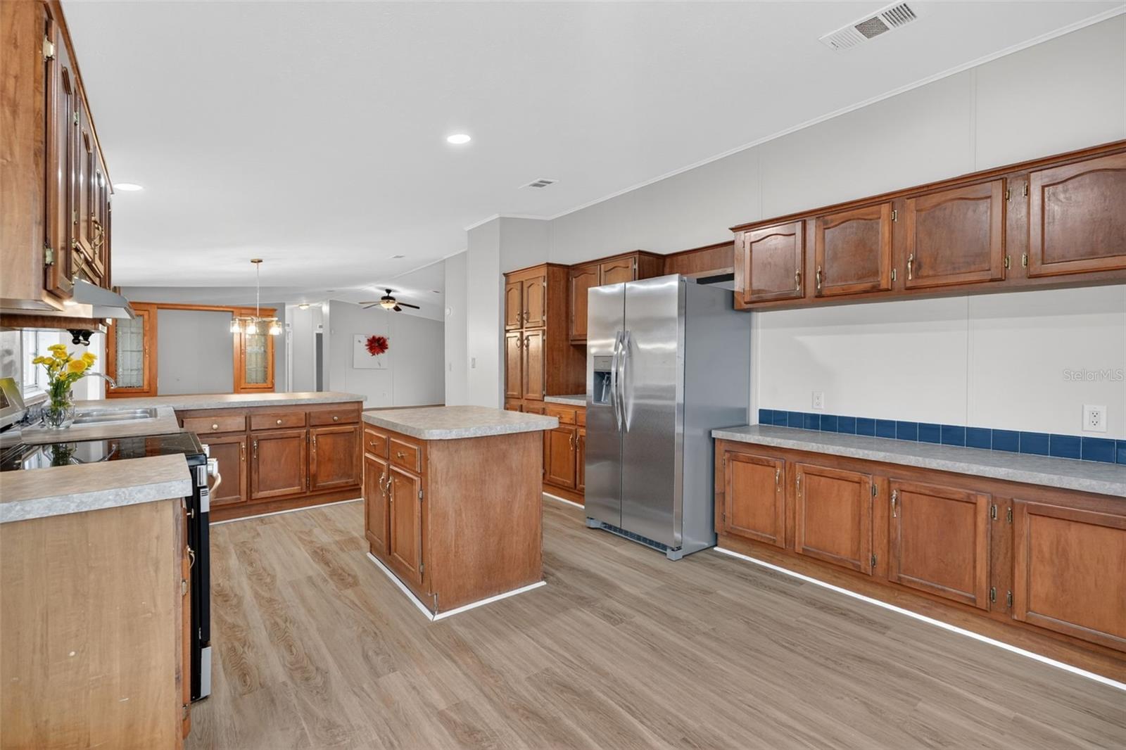 BELLEVIEW HILLS ESTATE - Residential