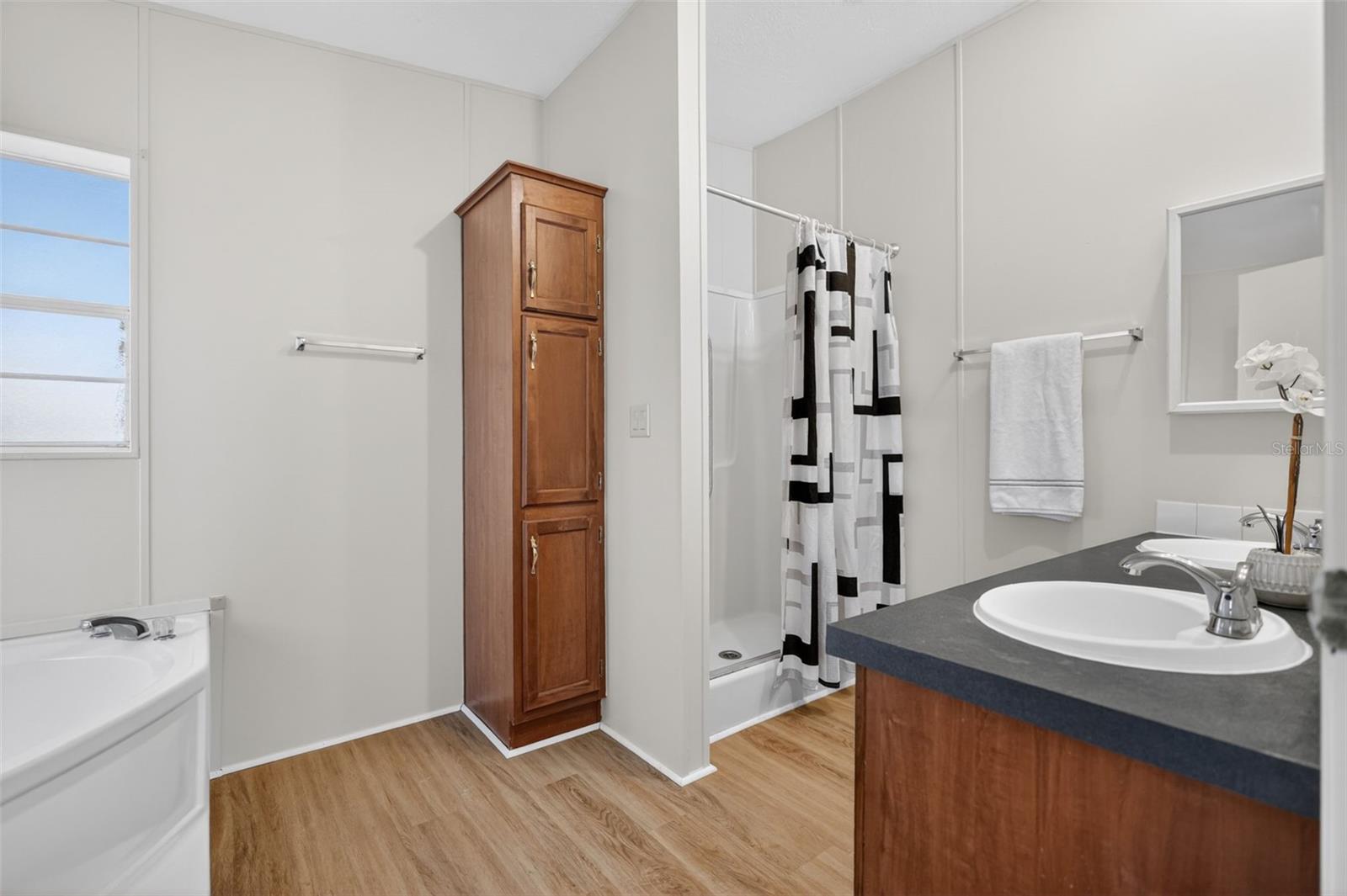 BELLEVIEW HILLS ESTATE - Residential
