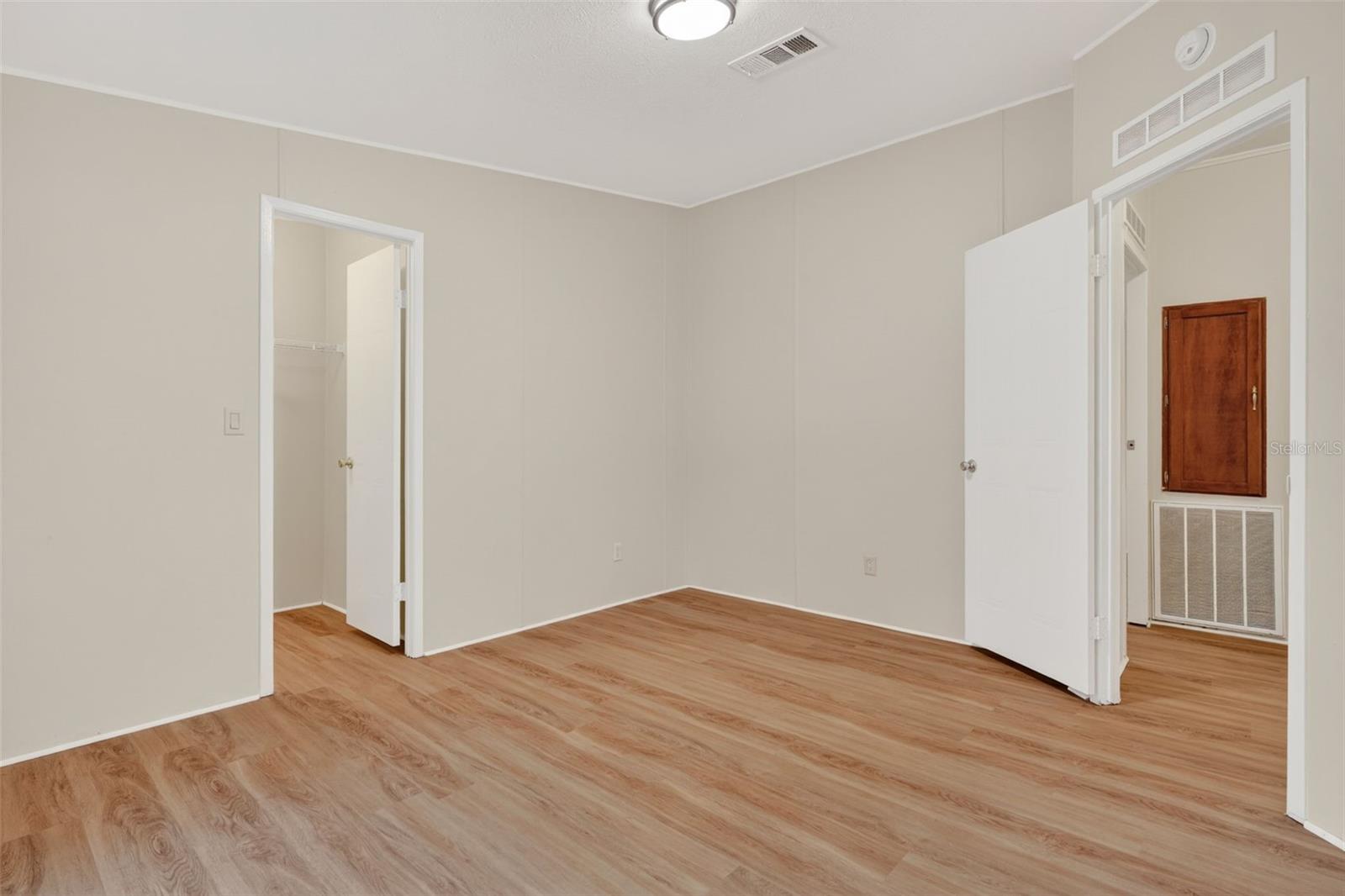 BELLEVIEW HILLS ESTATE - Residential